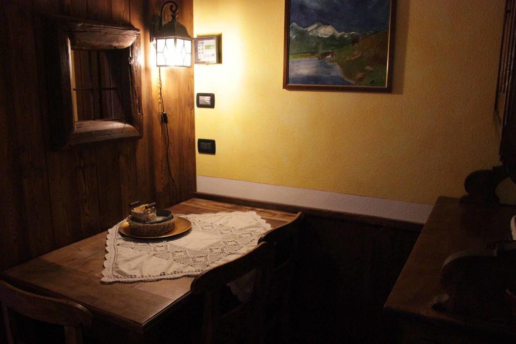 Chambres D'Hotes Les Fleurs Pila  Ruang foto